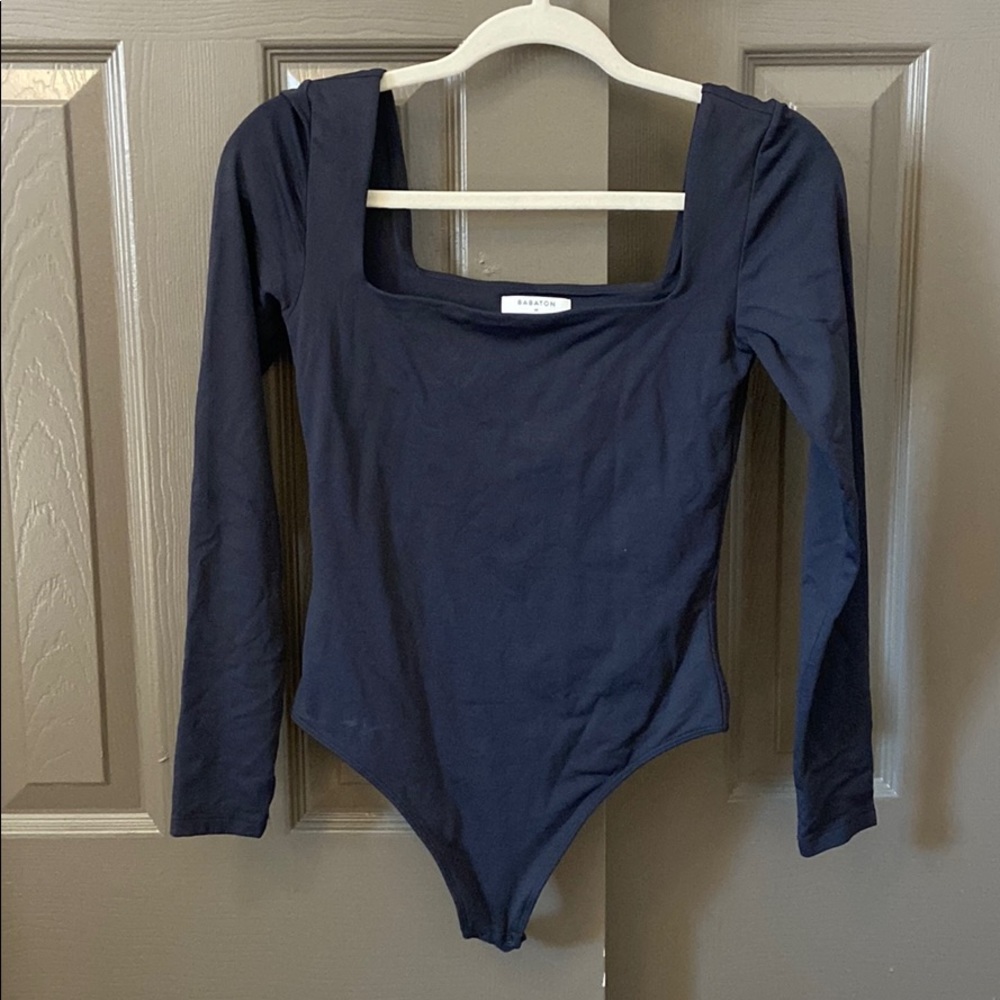 Babaton Contour Squareneck Bodysuit